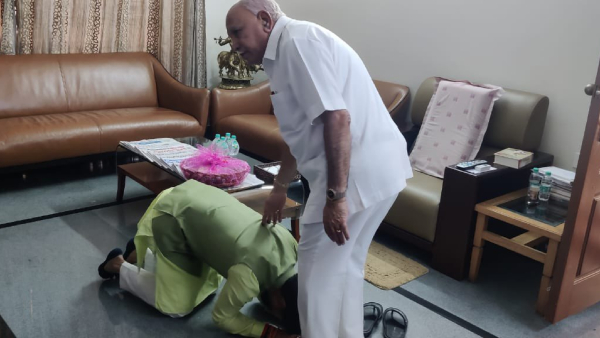CT Ravi Meets BS Yediyurappa In Dhavalagiri House