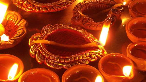 Vastu tips do these five things daily to get goddess lakshmi blessings in kannada