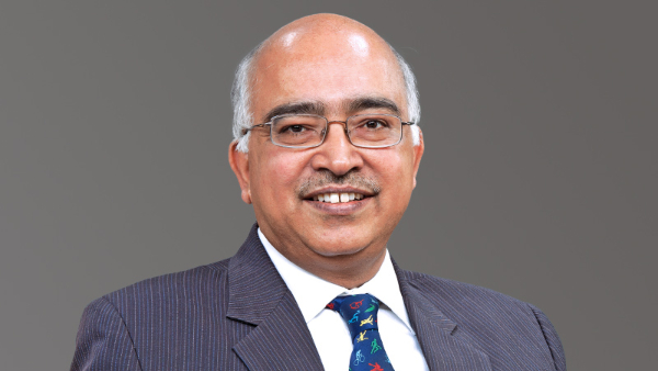 5,55,000 crore company was built by a person who quit government job and started business