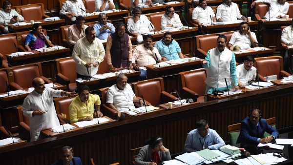 DK Shivakumar And Basanagouda Patil Yatnal