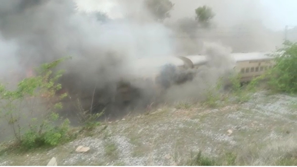  Fire Breaks Out on Howrah to Secunderabad Falaknuma Express near Hyderabad