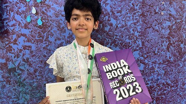 12-year-old girl climbs 3 peaks of 6000 m in just 62.5 hours 