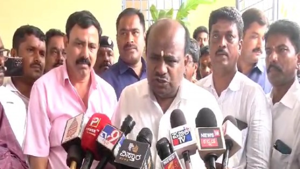 H.D Kumaraswamy Lashes Out At Congress Government