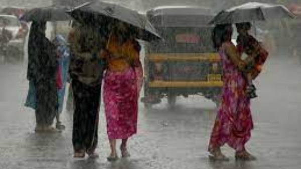 IMD Heavy Rain Forecast Issued Next 4 Days For Coastal and Interior Districts of karnataka