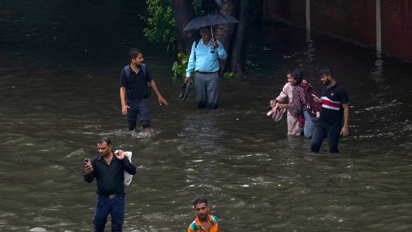 Heavy Rain in Delhi