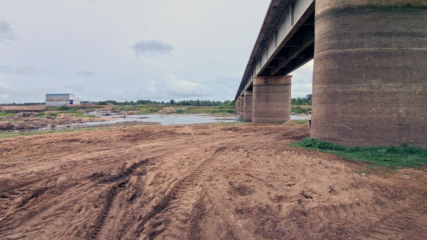 Illegal Sand Mining Near Hemavathi River Bridge, Kallahalli-Katte Kyathanahalli