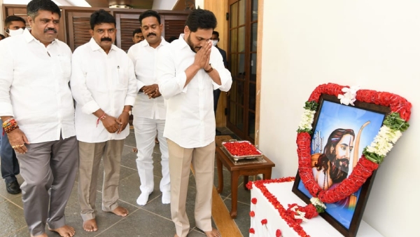 Jagan Mohan Reddy meets PM Modi