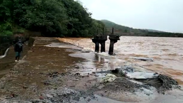 Kadur: Full filled the famous Madagada lake