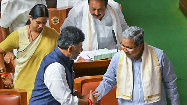 Karnataka Gruha Lakshmi Scheme 2023 Registration: Govt warns to cyber centers for asking money