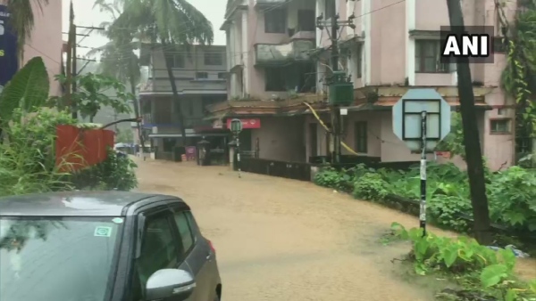 Karnataka Rain Alert: Heavy rain in coastal and north karnataka- know which alert for your district?