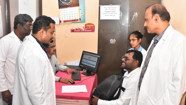 Separate Unit At Dharwad District Hospital To Treat Madras Eye Patients Separate Unit At Dharwad District Hospital To Treat Madras Eye Patients