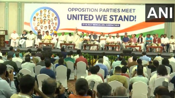 NDA, can you challenge I.N.D.I.A? asks Mamata Banerjee NDA, can you challenge I.N.D.I.A? asks Mamata Banerjee