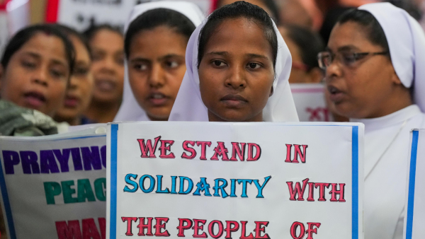 Manipur video: police had handed over women to the youth- details are here