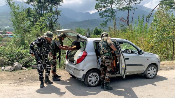 Supreme Court Hearing on Manipur Violence: SC pulls up police for delay in zero FIR. Top updates Supreme Court Hearing on Manipur Violence: SC pulls up police for delay in zero FIR. Top updates