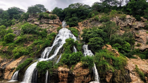 Top 5 Waterfalls Near Bangalore for Memorable Weekend Trips