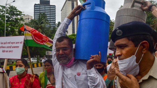 Milk Price Rise: After tomatoes, dairy products to burn consumer’s pocket