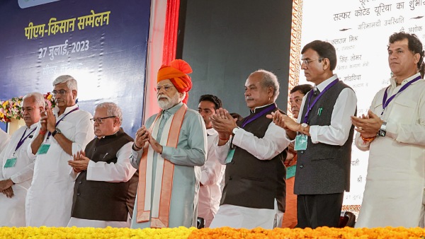 Mallikarjun Kharge slams Narendra Modi over politics in Rajasthan Mallikarjun Kharge slams Narendra Modi over politics in Rajasthan