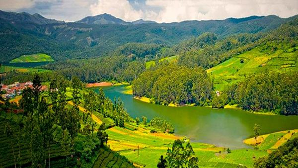 one-day-trip-lakes-in-ooty