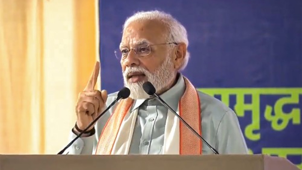 pm-modi-hits-out-at-congress