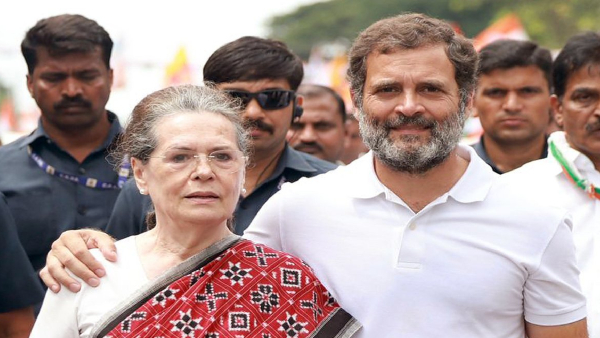 Opposition Meeting in Bengaluru: Karnataka CM Siddaramaiah welcomed opposition leaders Opposition Meeting in Bengaluru: Karnataka CM Siddaramaiah welcomed opposition leaders