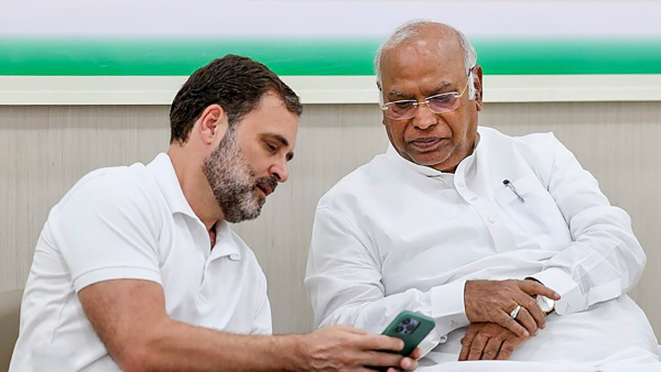 Setback For Rahul Gandhi In Modi Surname Case- What will be his political future?