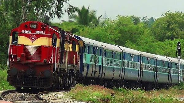 Heavy rains in North India: 17 trains suspended - 12 trains diverted