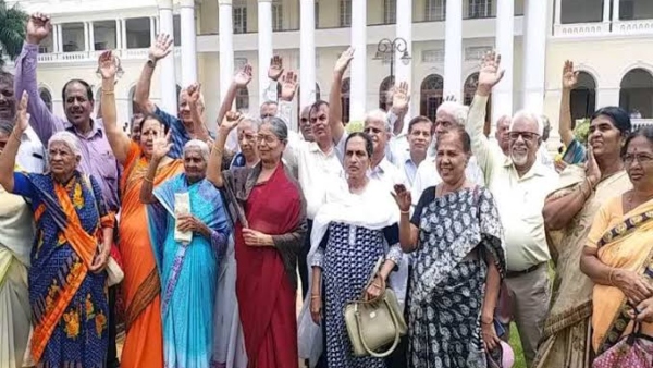 Retired Employees Of Mysuru University Protest