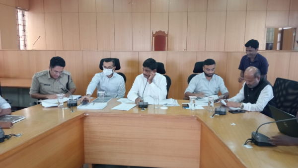 D.K Suresh Instructs Officials To Prevent Accidents On Bengaluru-Mysuru Expressway