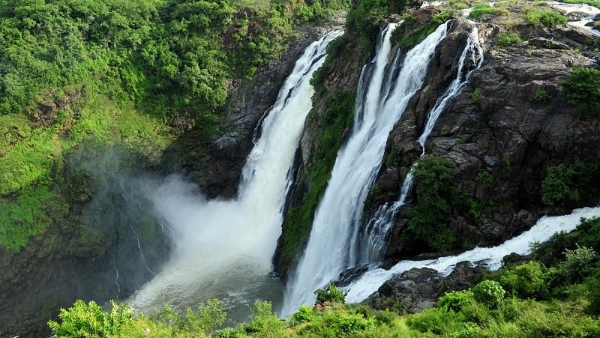 Top 5 Waterfalls Near Bangalore for Memorable Weekend Trips