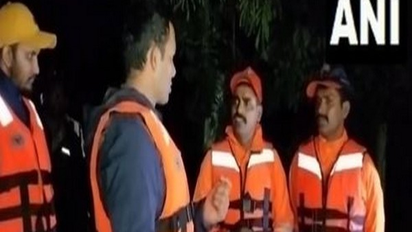 Telangana: 80 Tourists Stuck In Muthyala Dhara Waterfalls in Mulugu, Started Rescue Operation 