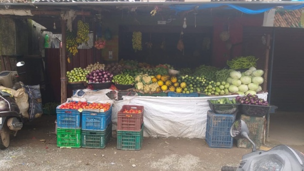 Tomatoes Worth ₹3,000 Stolen From Vegetables Shop In Chikkamagaluru Taluk