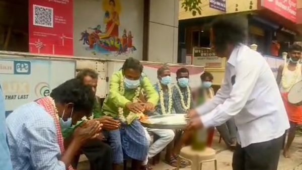 Alcohol Lovers Demands Provide Free Liquor