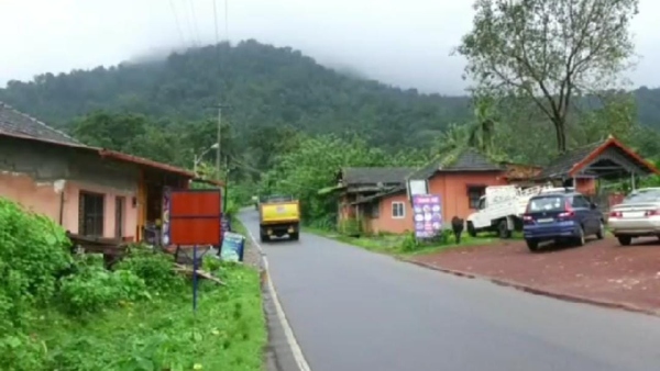 Heavy rain: Heavy vehicles run ban in Agumbe Ghat from July 27 to September 15 Heavy rain: Heavy vehicles run ban in Agumbe Ghat from July 27 to September 15