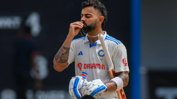virat-kohli-equals-bradman