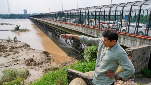 Yamuna in Delhi crossed the danger mark 