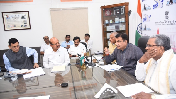 CM Siddaramaiah meets union minister Nitin Gadkari and requested to solve highway problems
