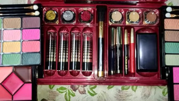 Customers Spent More Than Rs 5,000 Crore On These Beauty Products