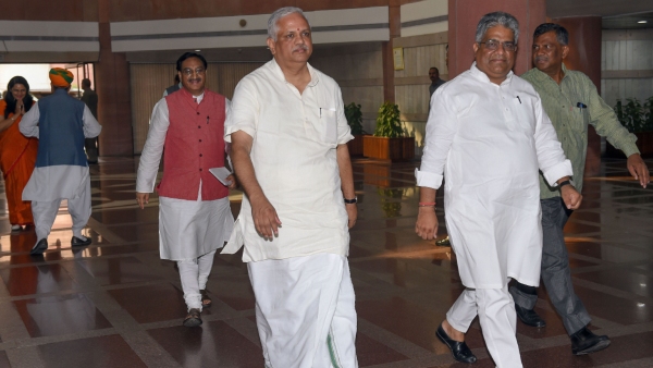 In Karnataka Its BJP vs BJP: BL Santhosh again held a meeting against BS Yediyurappa