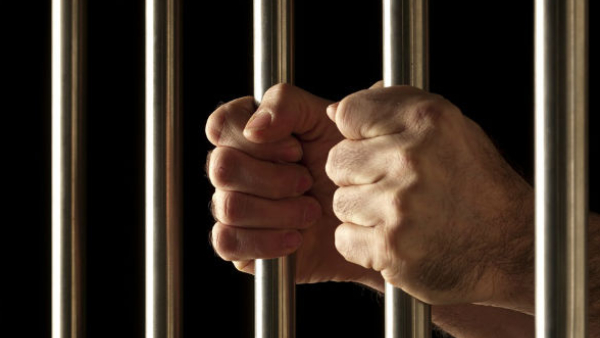 Prisoner Escaped from Police Custody while escorting to Court near Asanur