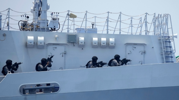 Philippines Coast Guard accuses that China attacks with Water Cannon on its Boats