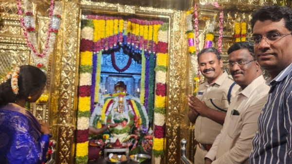 Highest devotees visited to Goravanahalli Mahalakshmi Temple on vacation of Varamahalakshmi festival Highest devotees visited to Goravanahalli Mahalakshmi Temple on vacation of Varamahalakshmi festival
