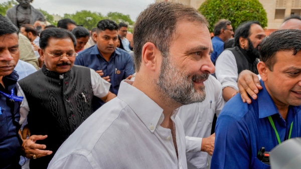 grand-welcome-for-rahul-gandhi
