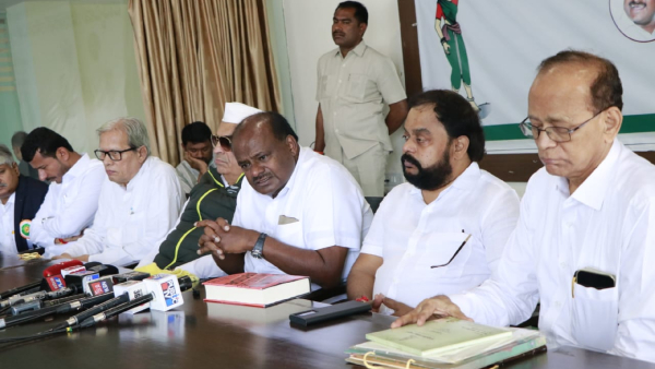 hd-kumaraswamy-attacks-dk-shivakumar