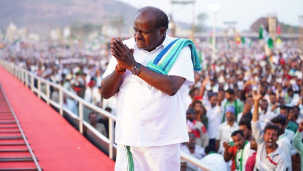 hd-kumaraswamy-social-media-account-was-hacked
