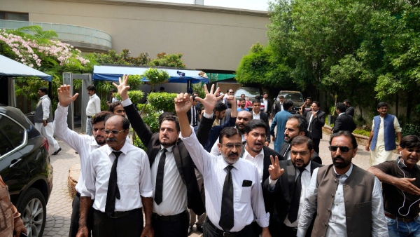 Protests started in Pakistan after Imran Khan arrest in corruption case 