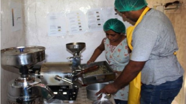 Kodagu Couple Has Selling Coffee To Aboard In Online 