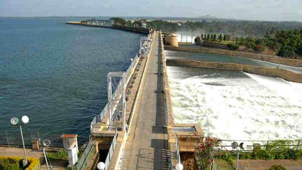 Irrigation Department Diverts Water to Tamil Nadu, Angering Local Farmers