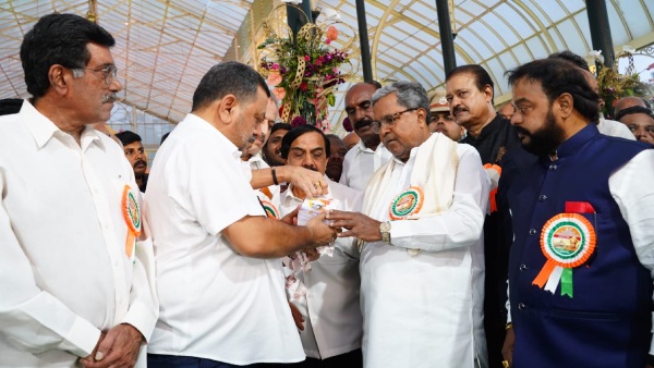 CM Siddaramaiah inaugurated flower show of Lalbagh 