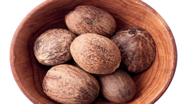 Nutmeg (Jaekae) Health Benefits, Nutrition Value and Side Effects in Kannada Nutmeg (Jaekae) Health Benefits, Nutrition Value and Side Effects in Kannada