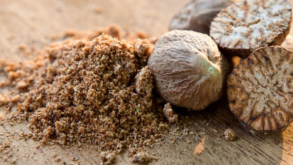 Nutmeg (Jaekae) Health Benefits, Nutrition Value and Side Effects in Kannada Nutmeg (Jaekae) Health Benefits, Nutrition Value and Side Effects in Kannada